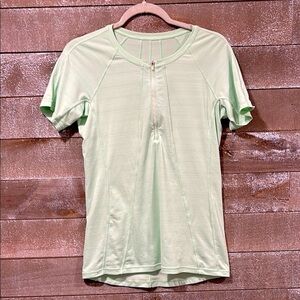 Athleta Women’s Athletic Pacifica Tee Quarter Zip Green Short Sleeve Shirt Sz M